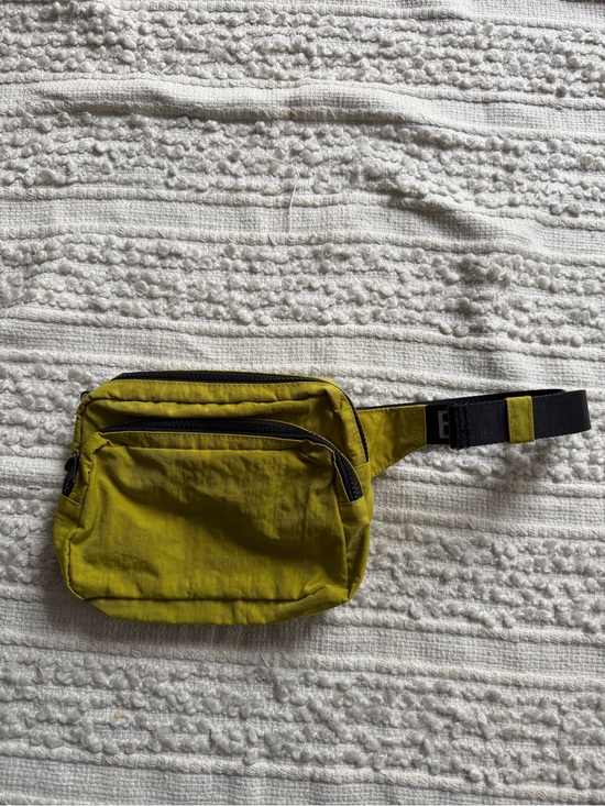 BAGGU Handbags - BAGGU Chartreuse Fanny